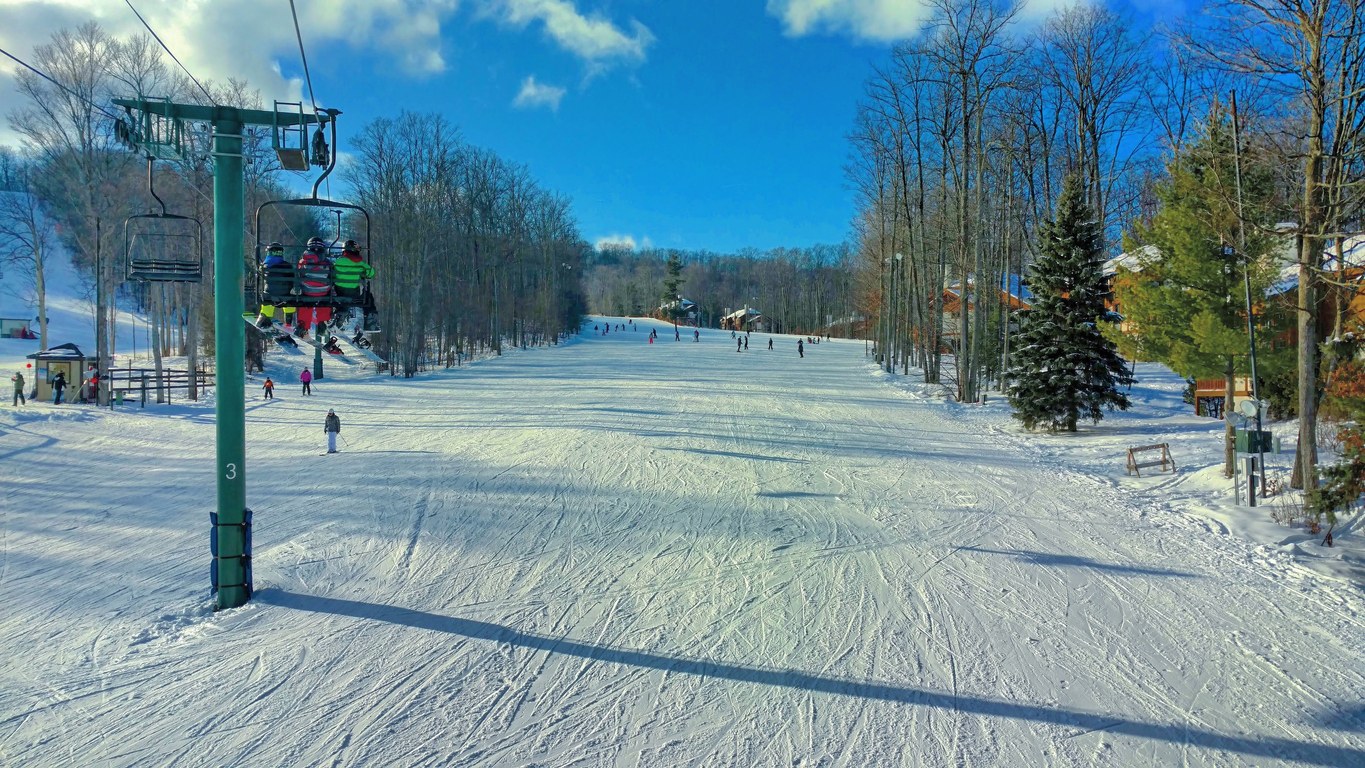 Skiers on the Boyneland Lift at Boyne Mountain in Northern Michigan. (Photo: iStock - Luke Wendling)